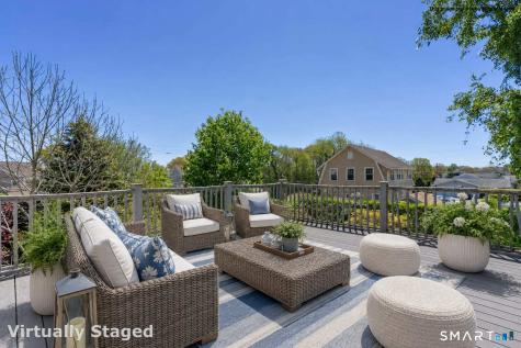 11 Sunrise Avenue East Lyme CT 06357