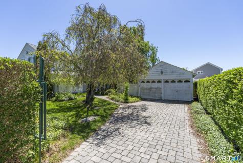 11 Sunrise Avenue East Lyme CT 06357