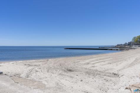 11 Sunrise Avenue East Lyme CT 06357