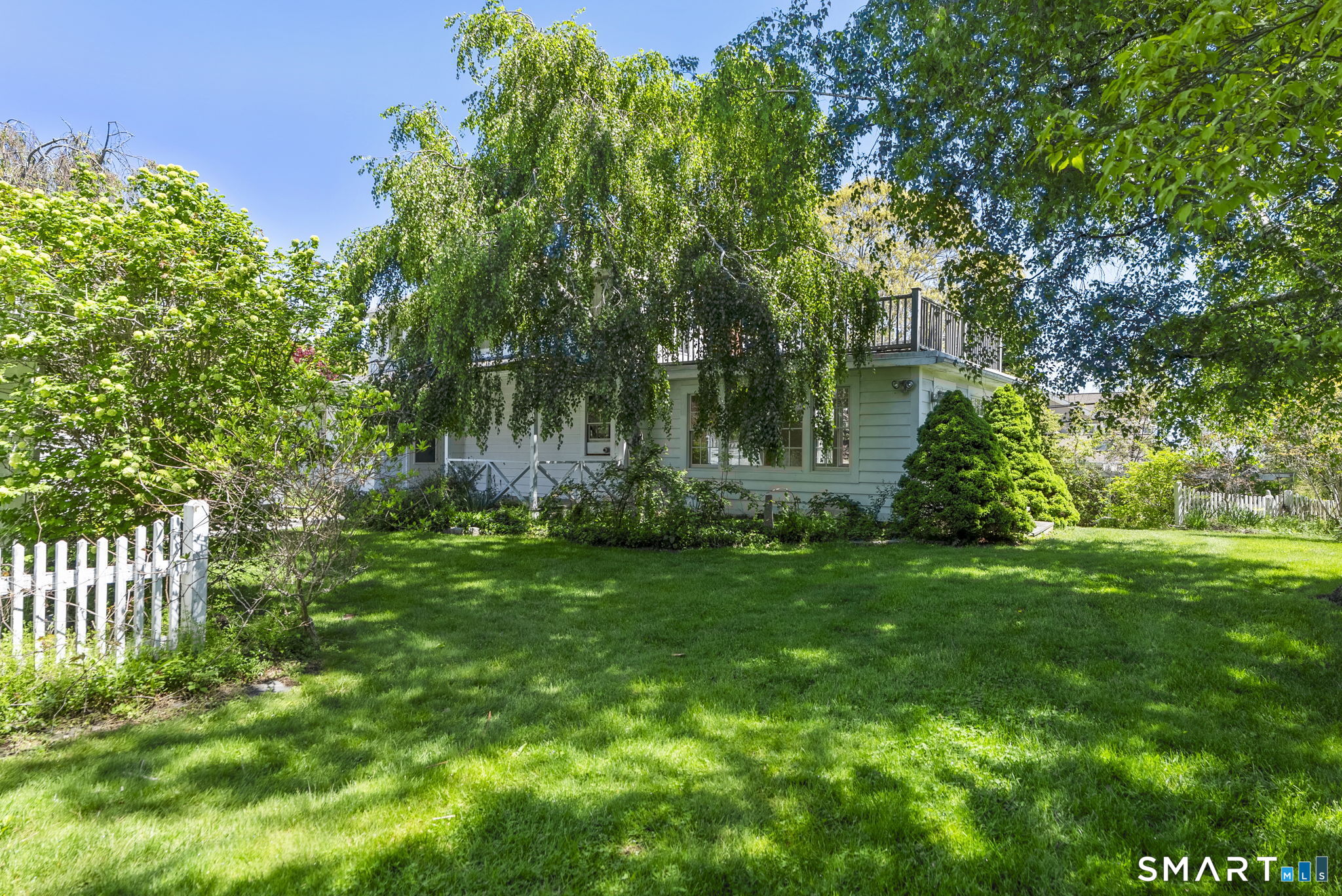11 Sunrise Avenue East Lyme CT 06357