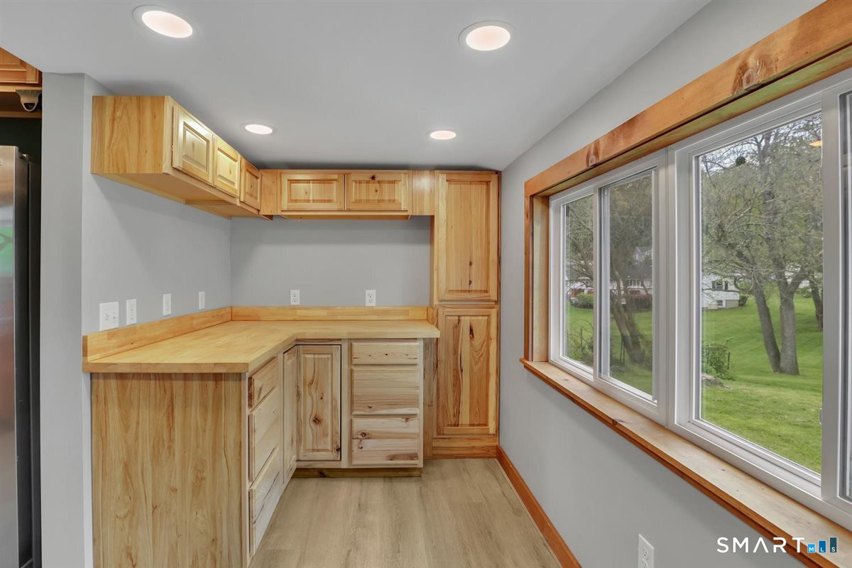 574 East Road Bristol CT 06010