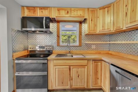 574 East Road Bristol CT 06010