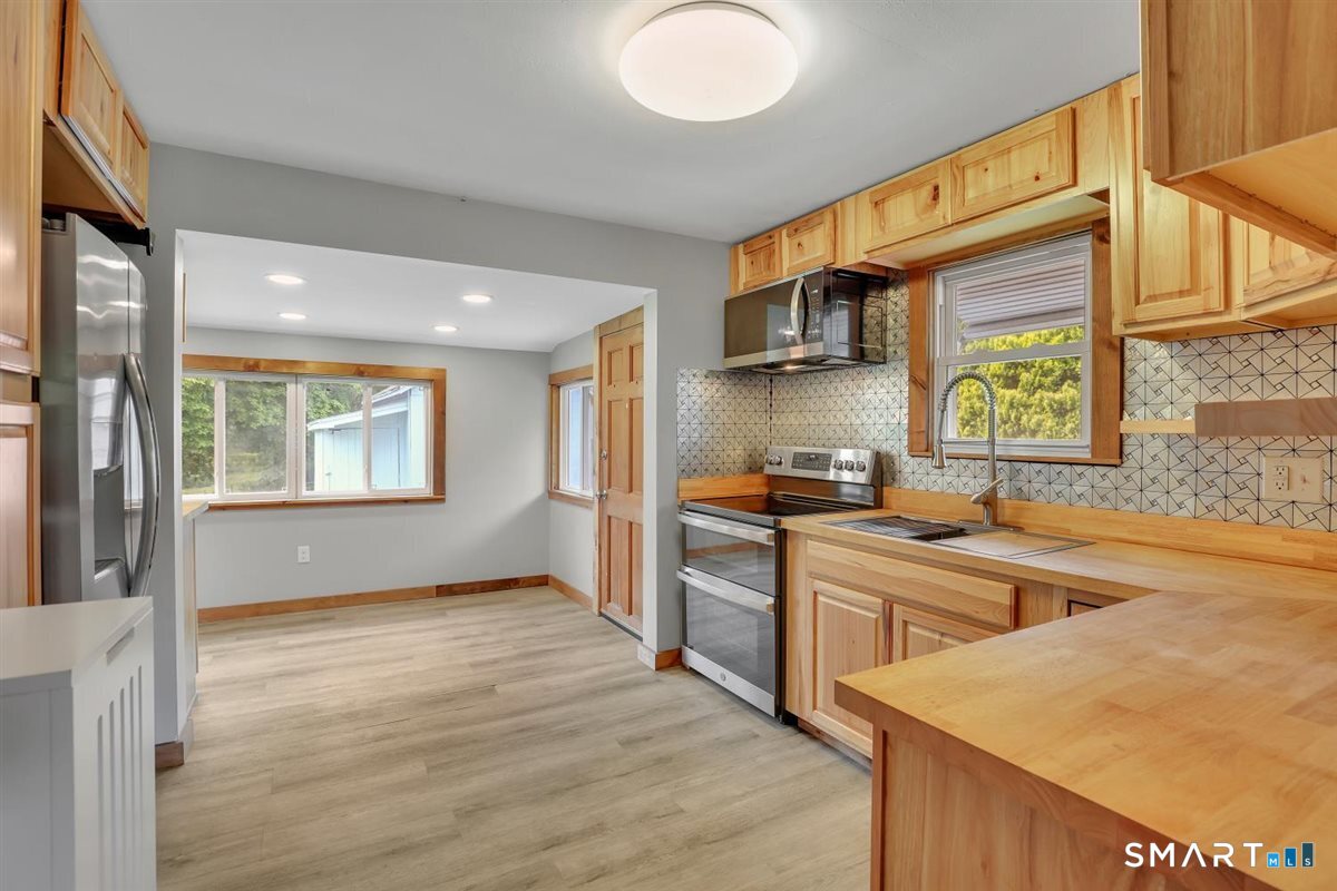 574 East Road Bristol CT 06010