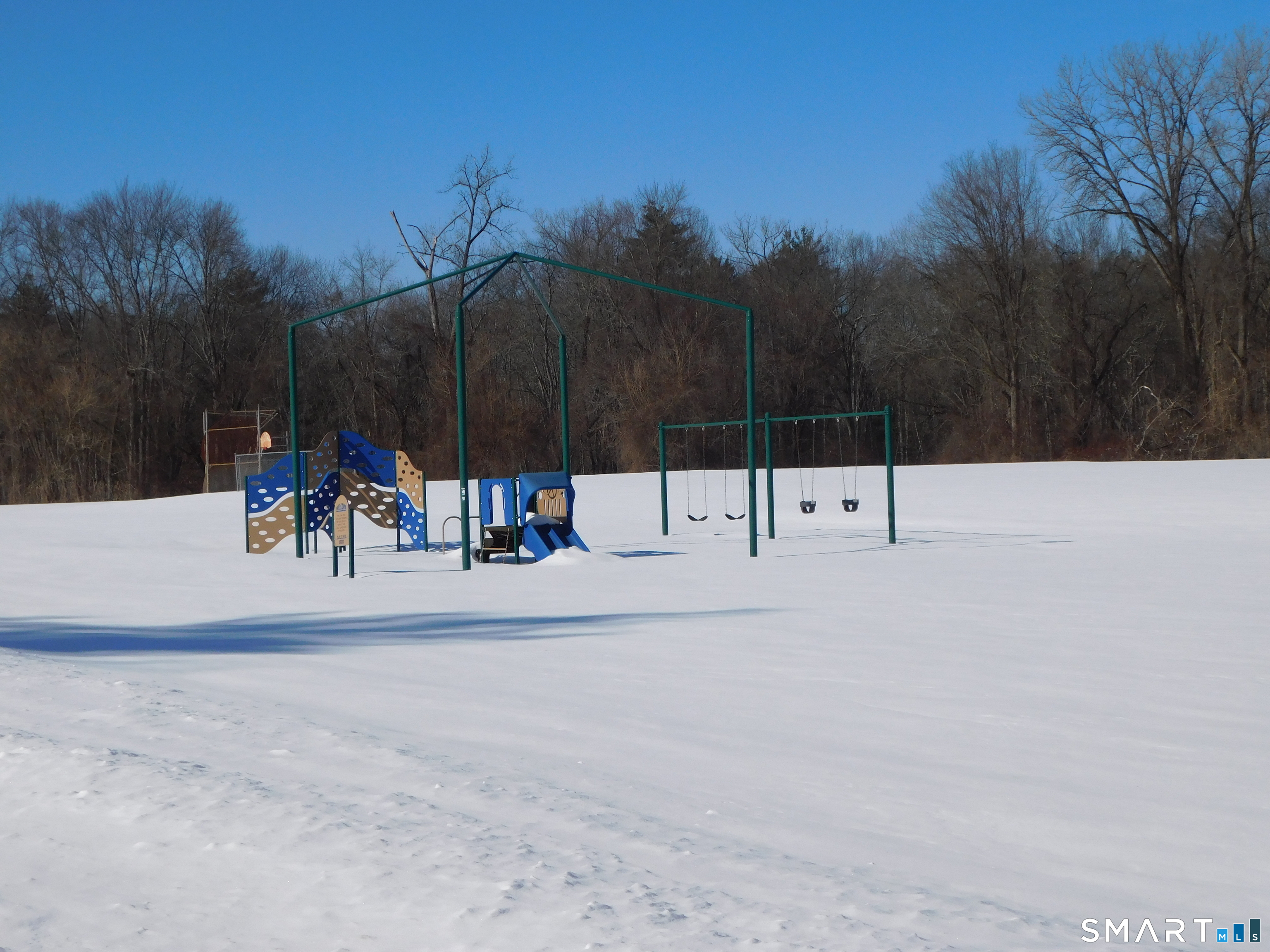 105 Trent Drive Windsor CT 06095