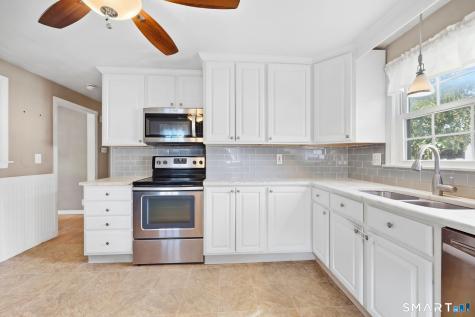 14 Gordon Avenue Enfield CT 06082
