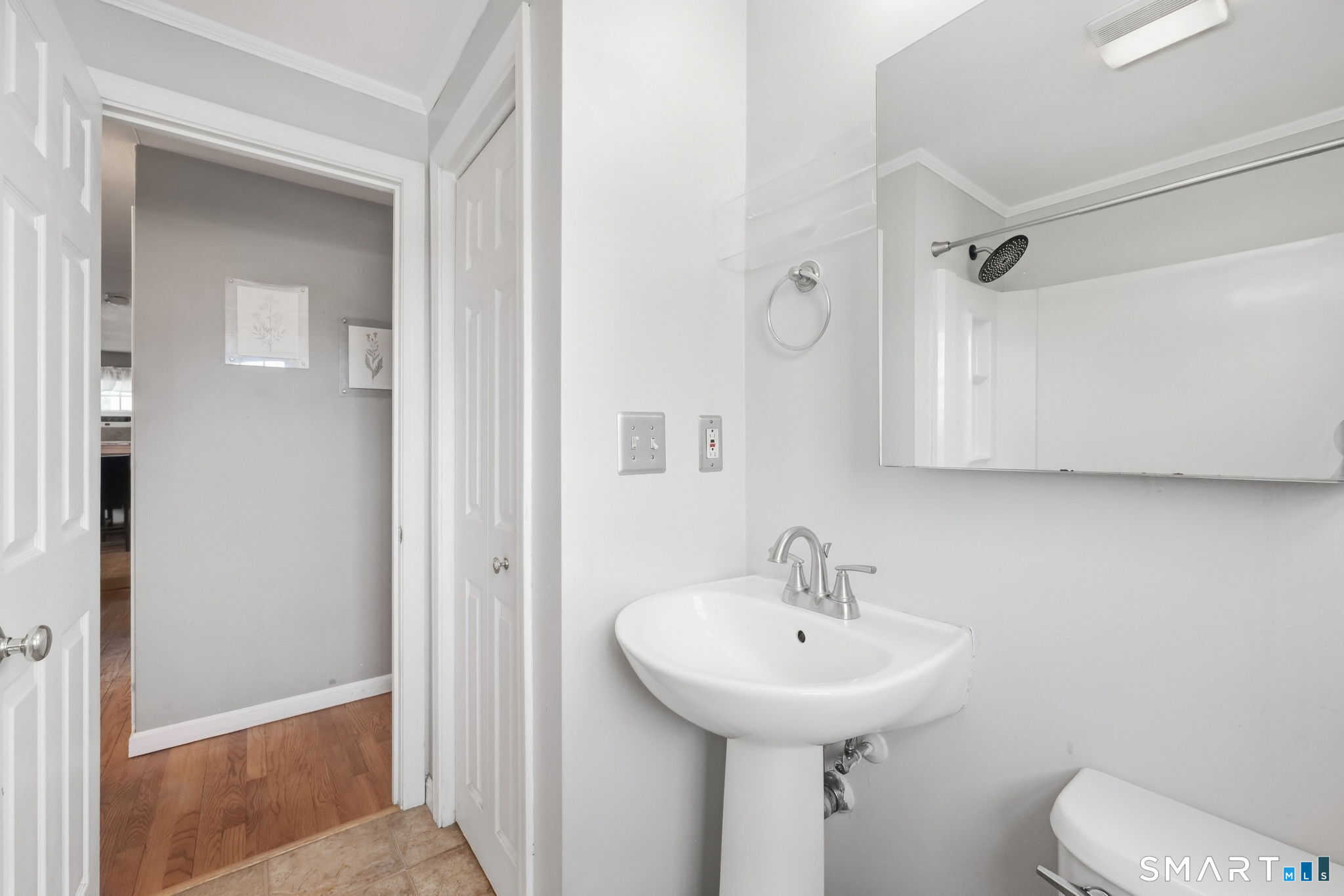 14 Gordon Avenue Enfield CT 06082