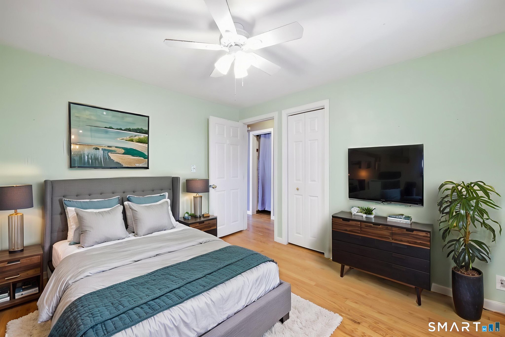 14 Gordon Avenue Enfield CT 06082