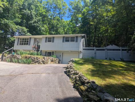 97 Kapitulik Road Thompson CT 06255