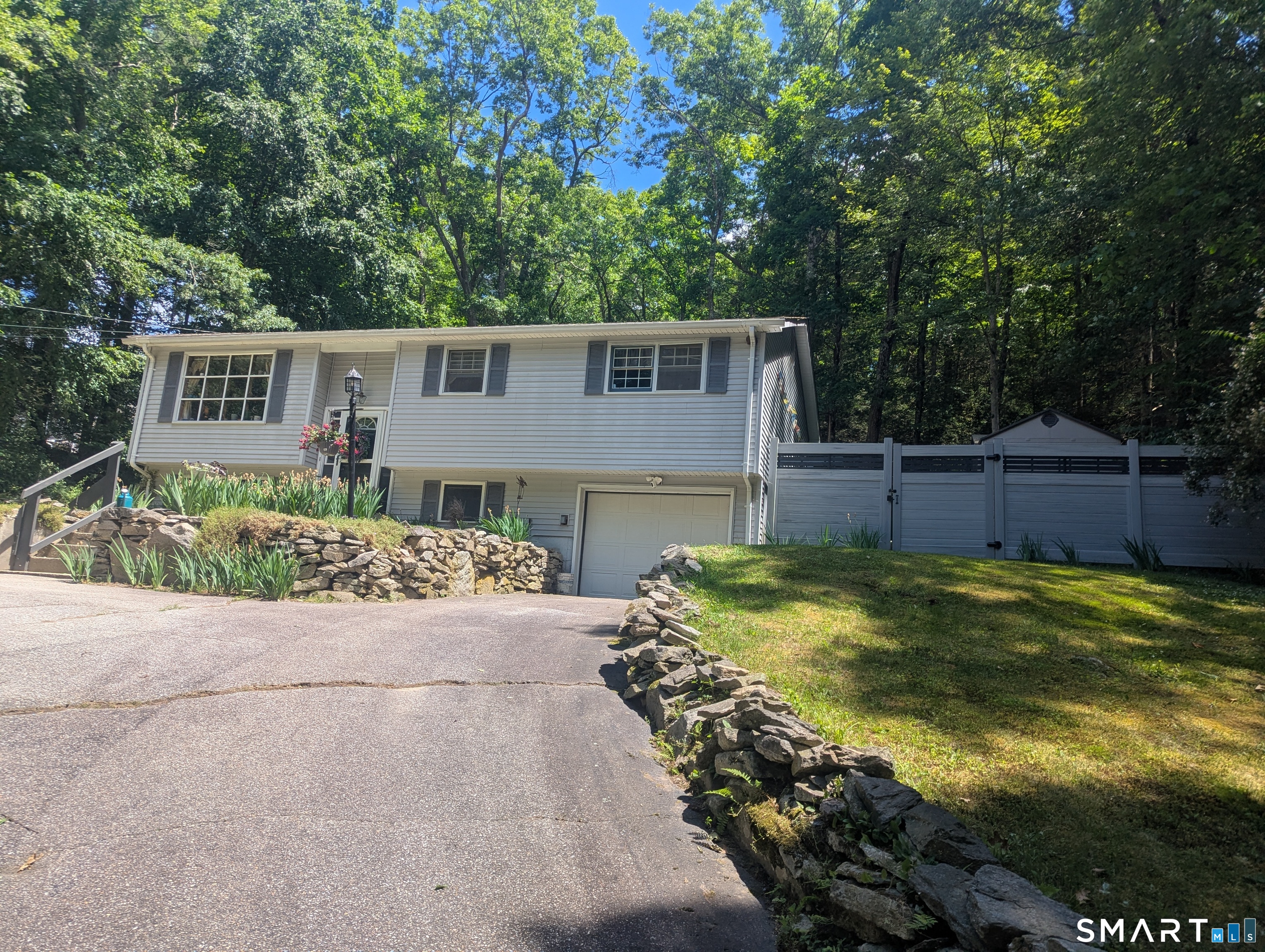 97 Kapitulik Road Thompson CT 06255