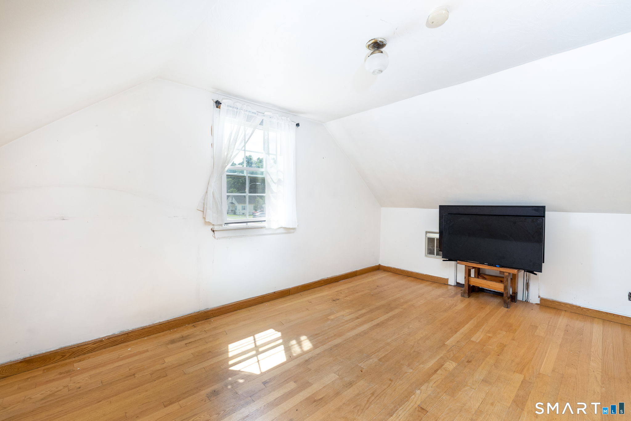 48 Whitney Street East Hartford CT 06118