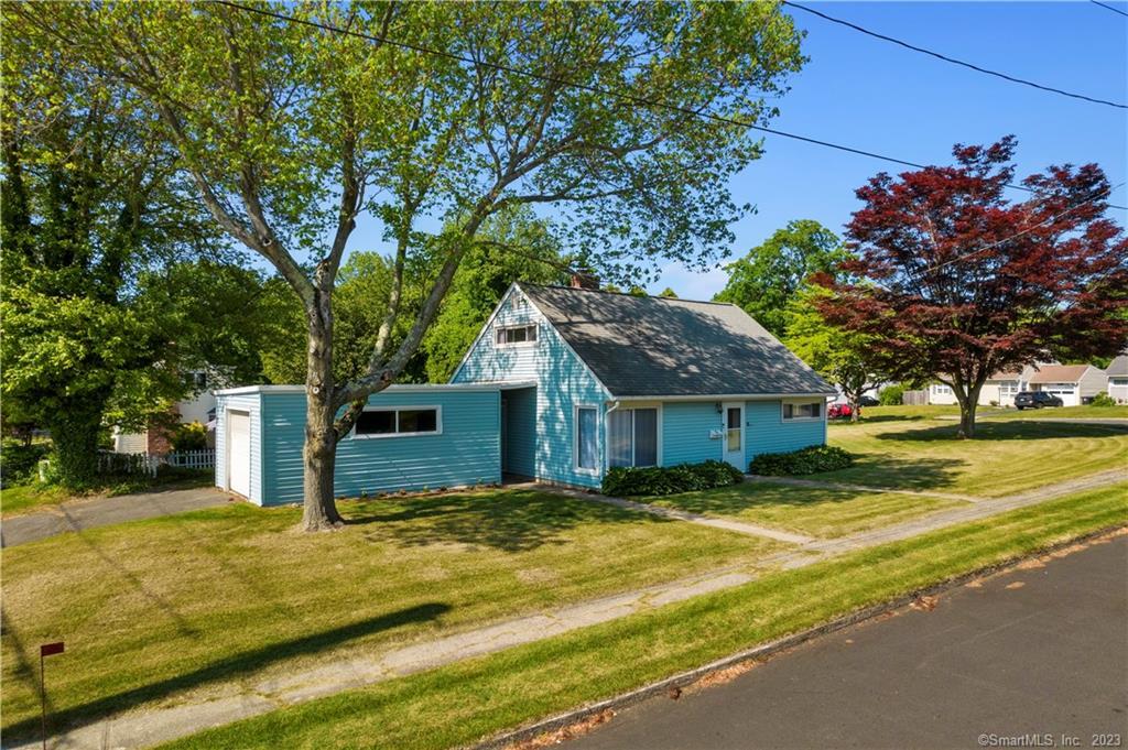 2 Wepawaug Drive Milford CT 06461