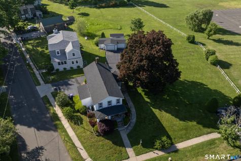 208 Boston Street Guilford CT 06437