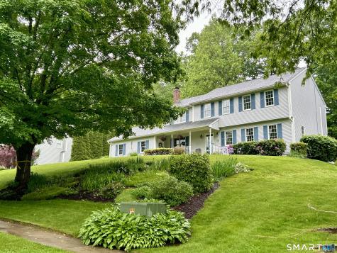 81 Folly Brook Lane Manchester CT 06040