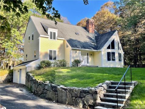 23 Dorethy Road Redding CT 06896