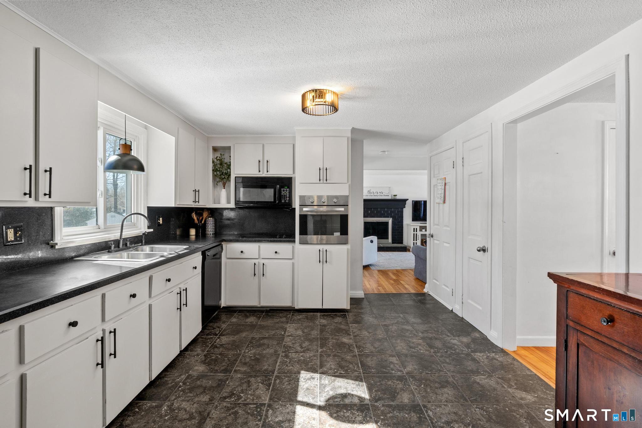 29 Silver Lane Enfield CT 06082