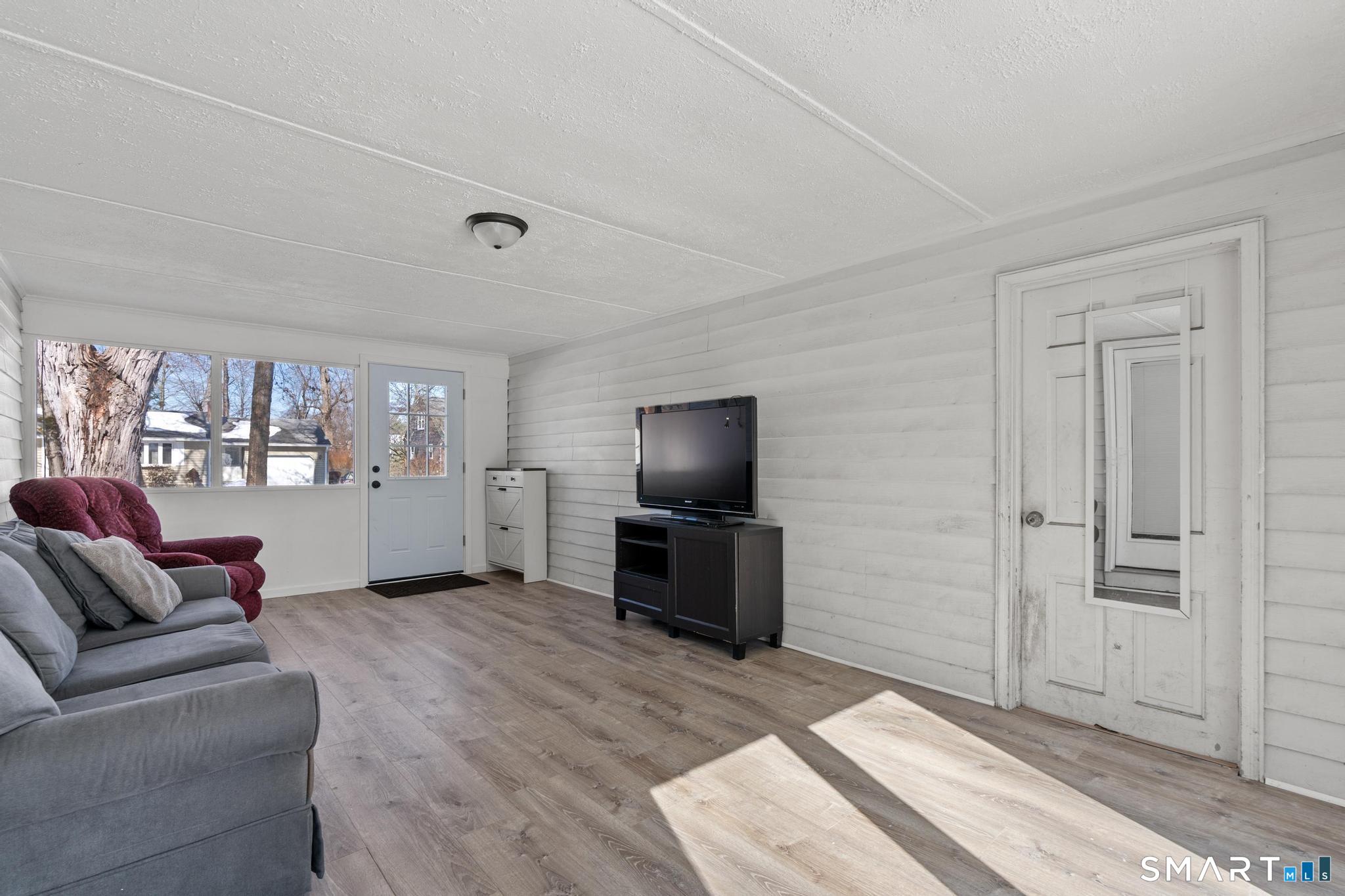29 Silver Lane Enfield CT 06082