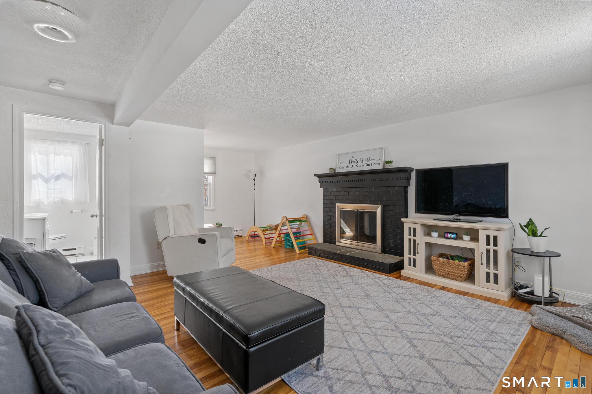 29 Silver Lane Enfield CT 06082