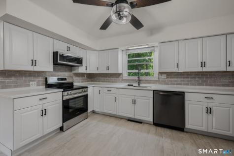 7 Bonville Drive Montville CT 06382