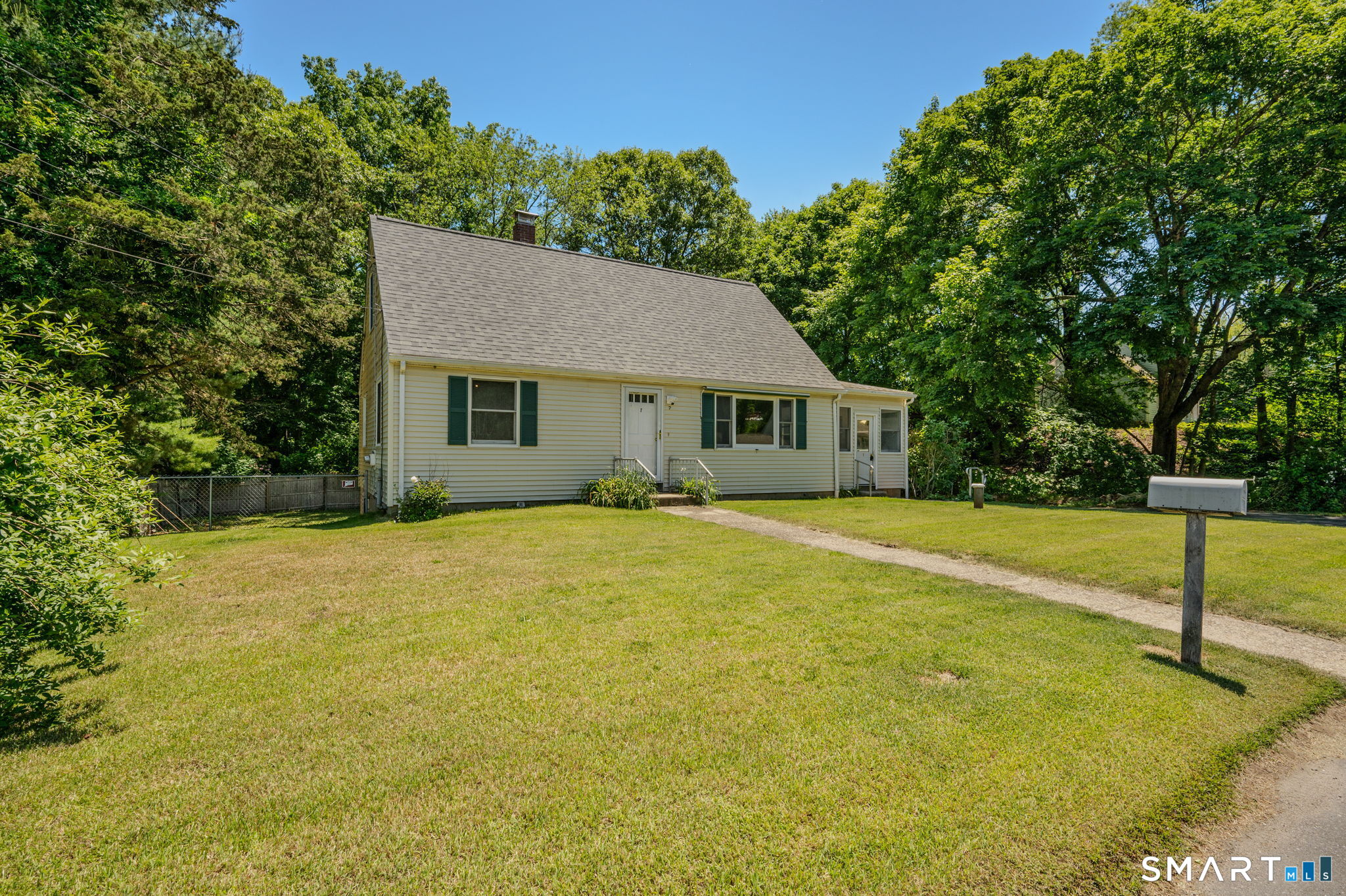7 Bonville Drive Montville CT 06382