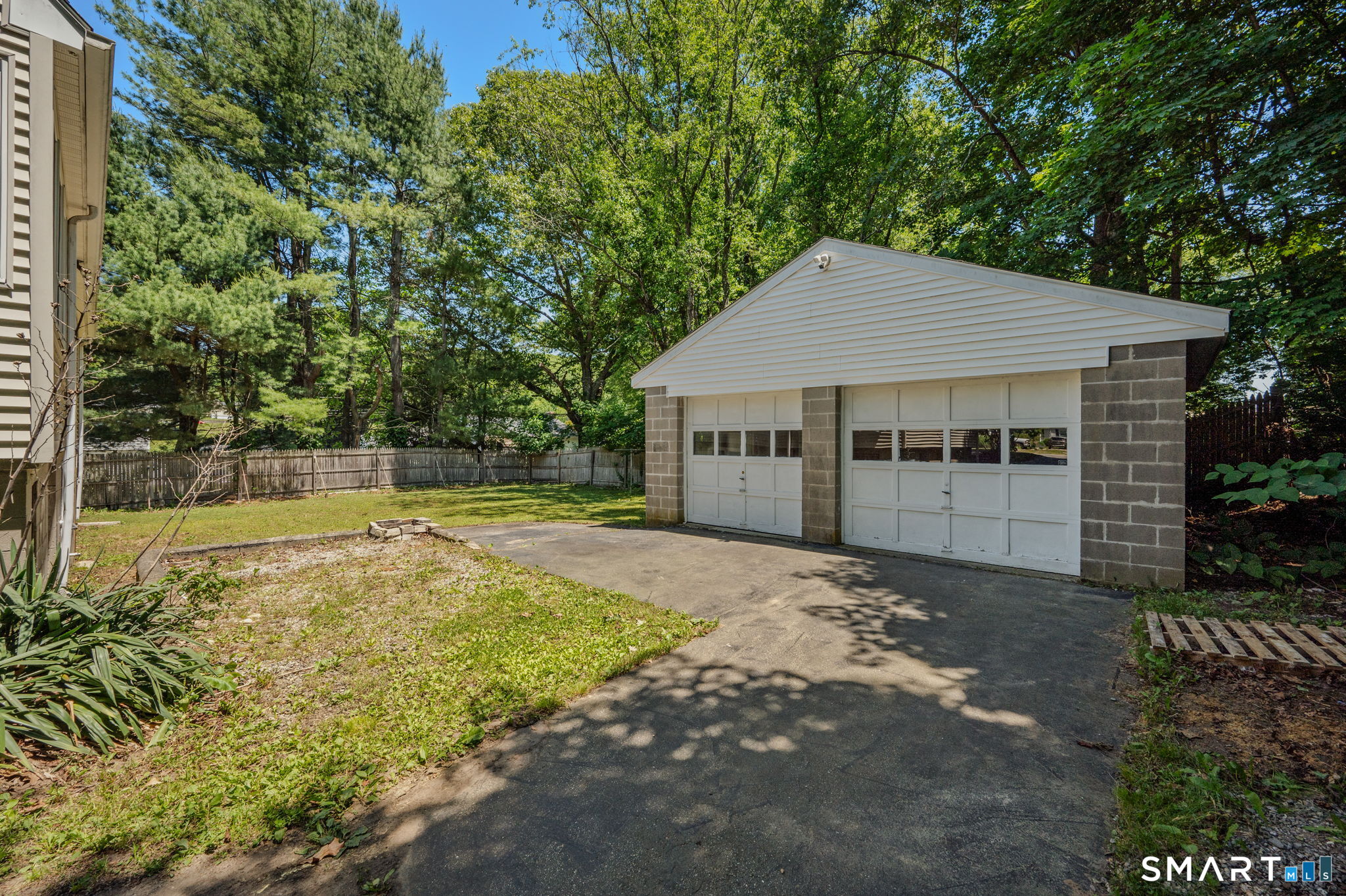 7 Bonville Drive Montville CT 06382