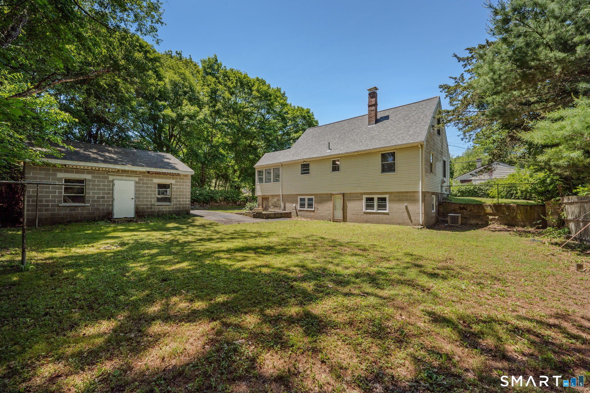7 Bonville Drive Montville CT 06382
