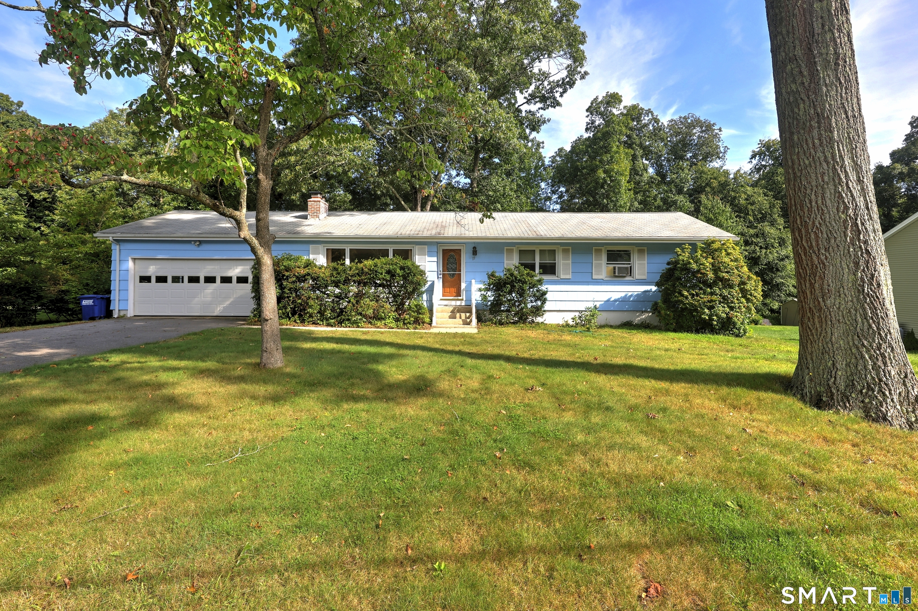 17 Oakridge Drive Ledyard CT 06335