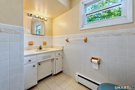 17 Oakridge Drive Ledyard CT 06335
