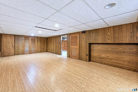 17 Oakridge Drive Ledyard CT 06335