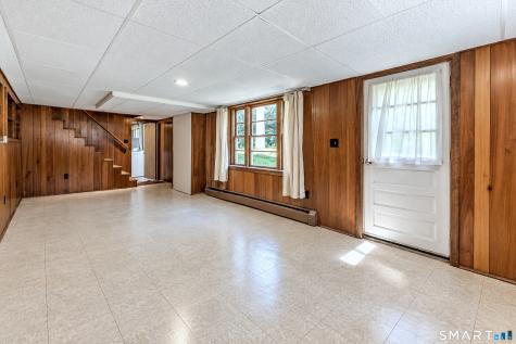 17 Oakridge Drive Ledyard CT 06335