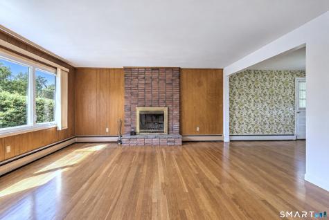 17 Oakridge Drive Ledyard CT 06335