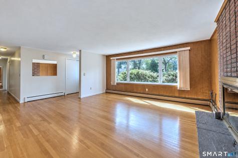 17 Oakridge Drive Ledyard CT 06335