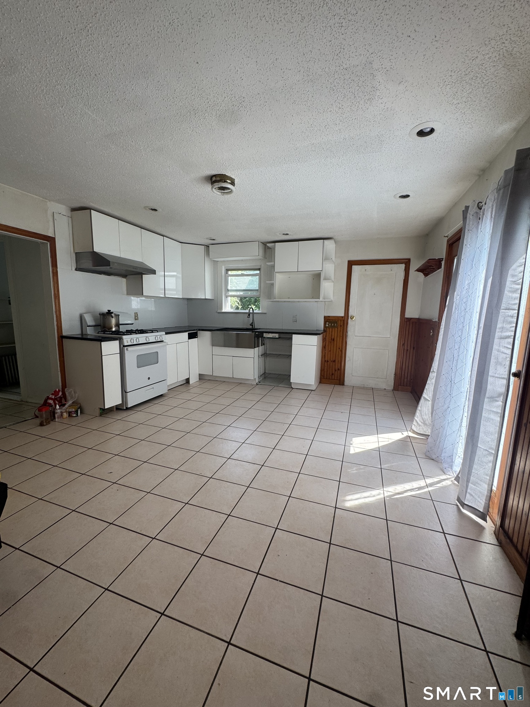 11 Hunt Street Norwich CT 06360