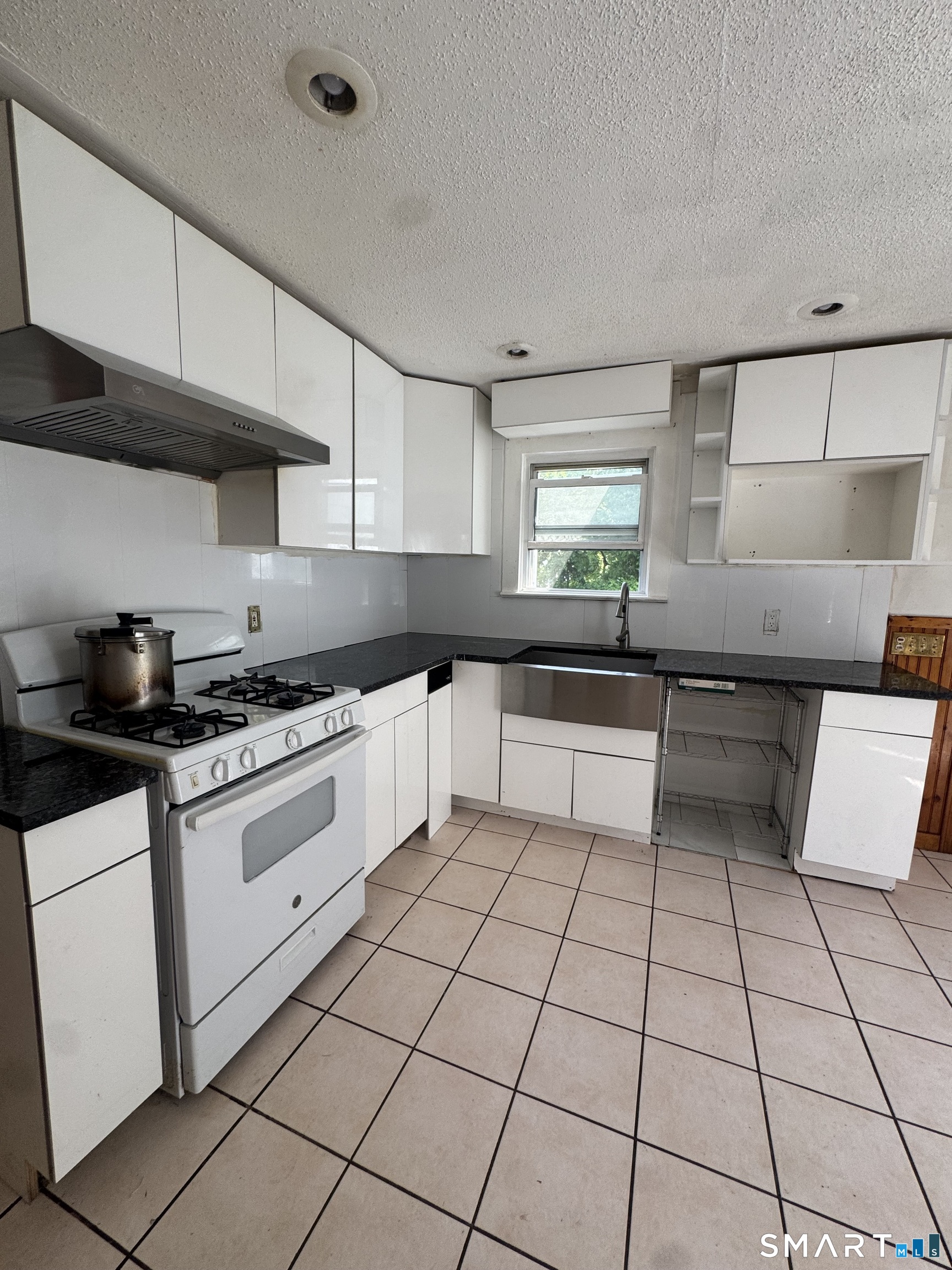 11 Hunt Street Norwich CT 06360