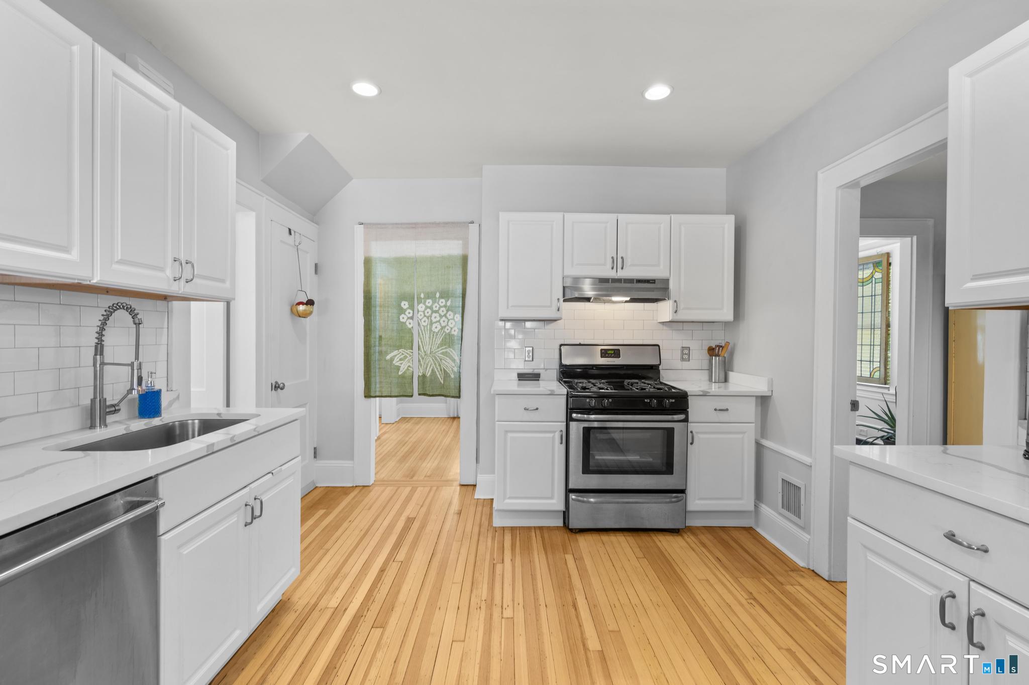 324 Villa Avenue Fairfield CT 06825