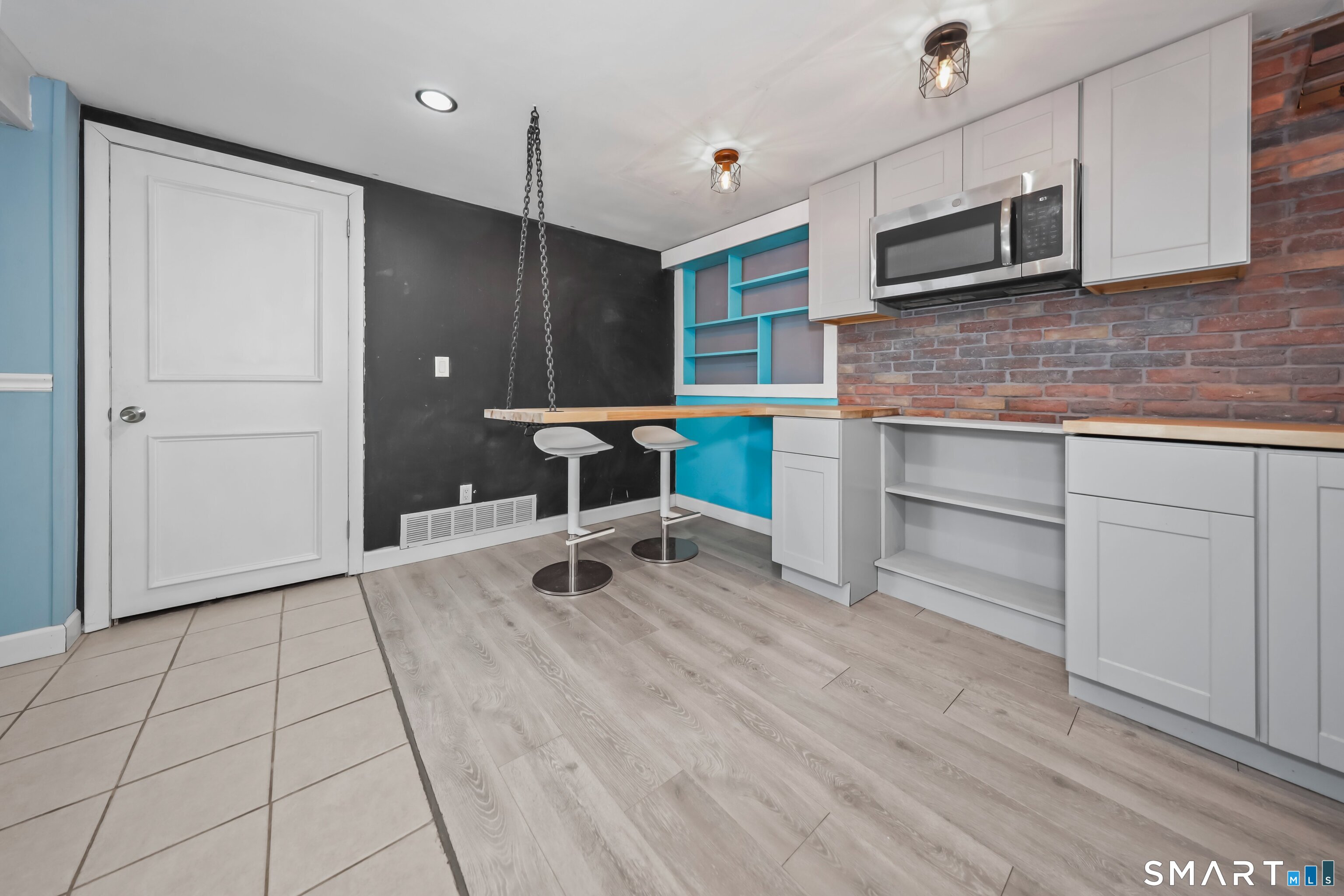 77 Crest Road Southington CT 06489