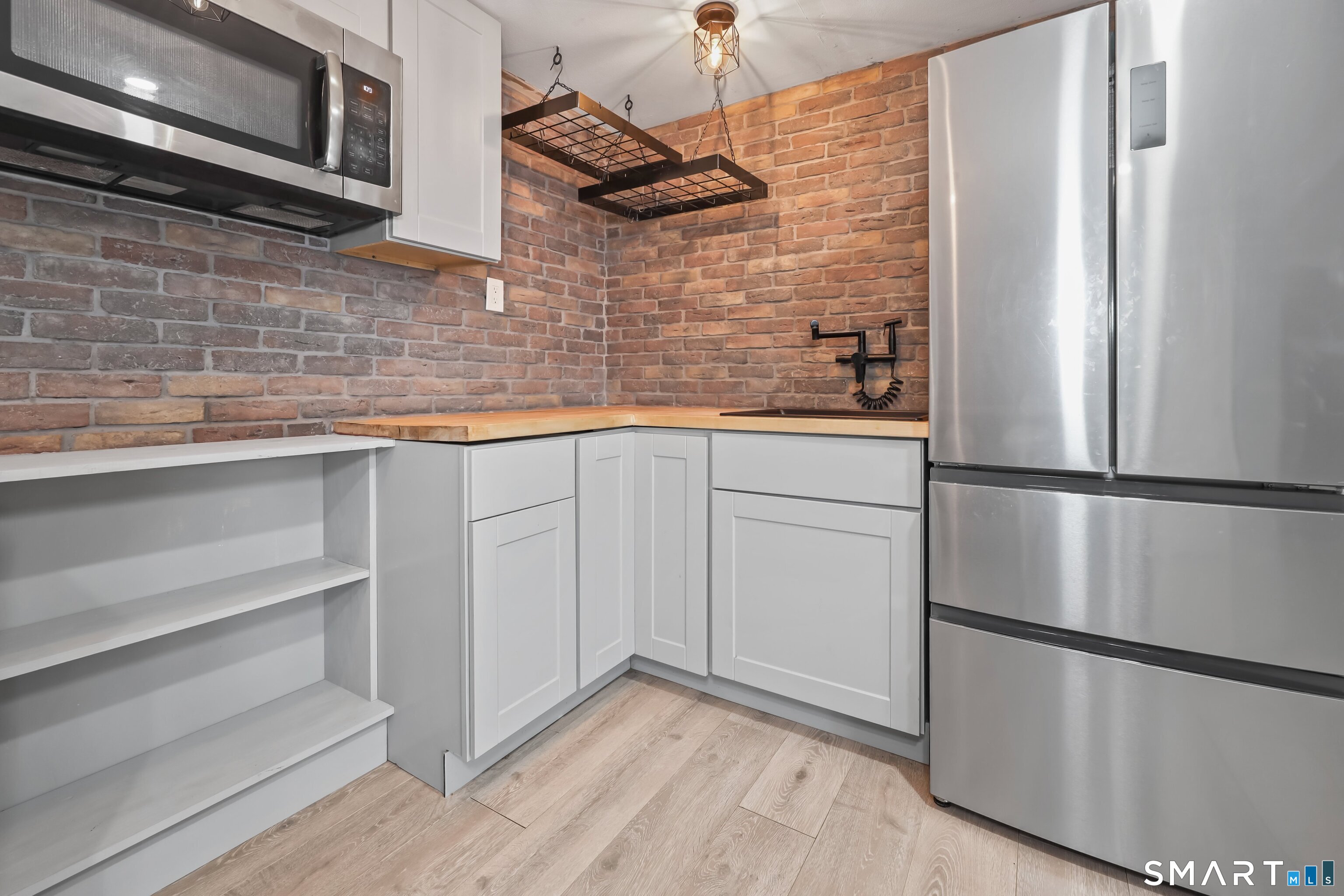 77 Crest Road Southington CT 06489