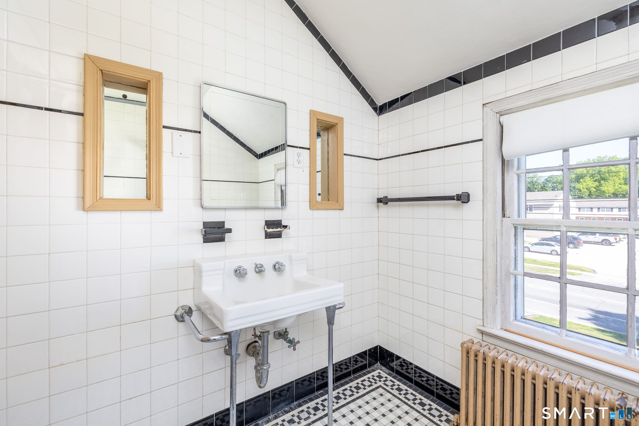 84 Norwich Avenue Colchester CT 06415