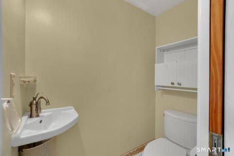 281 Hills Street East Hartford CT 06118