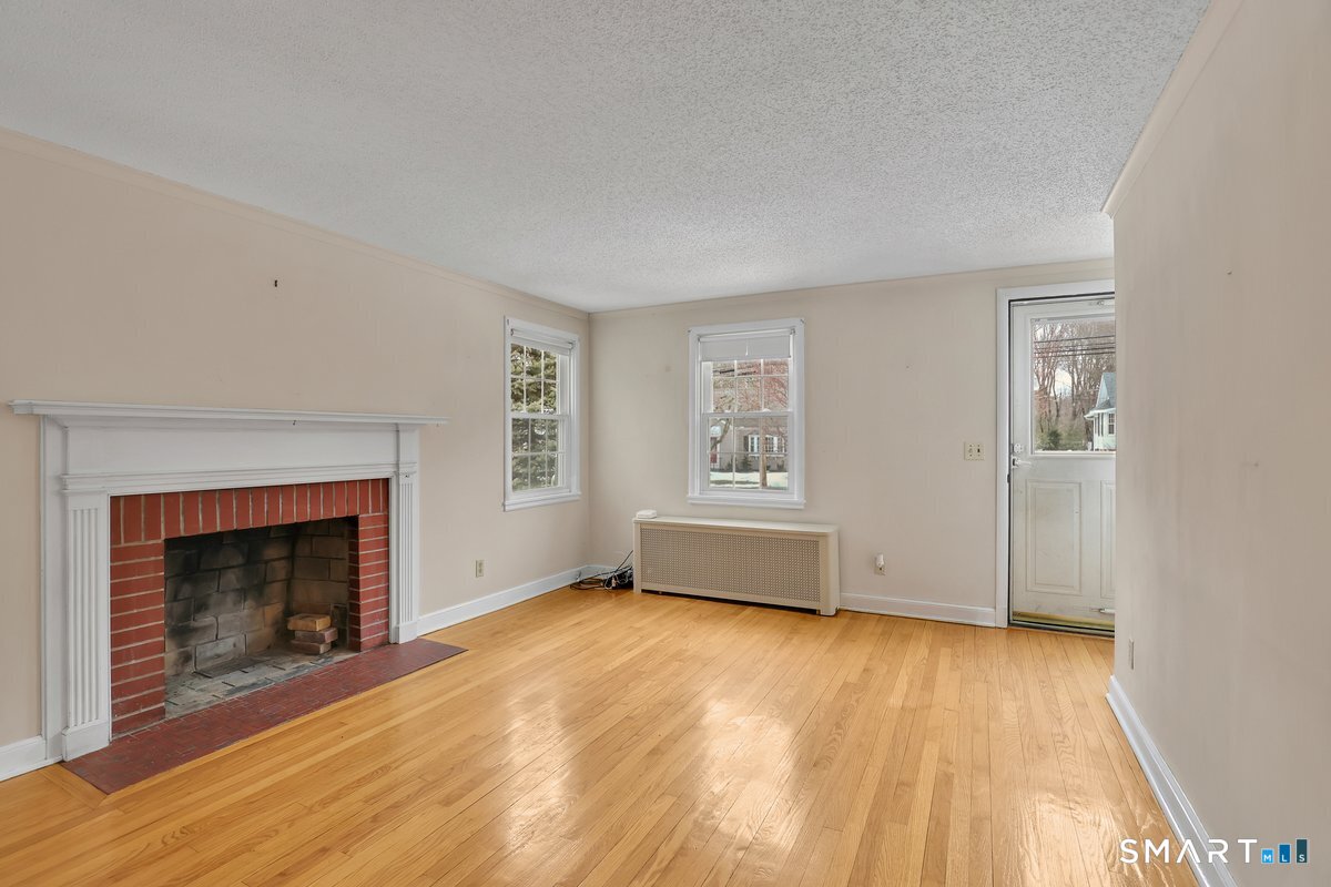 281 Hills Street East Hartford CT 06118