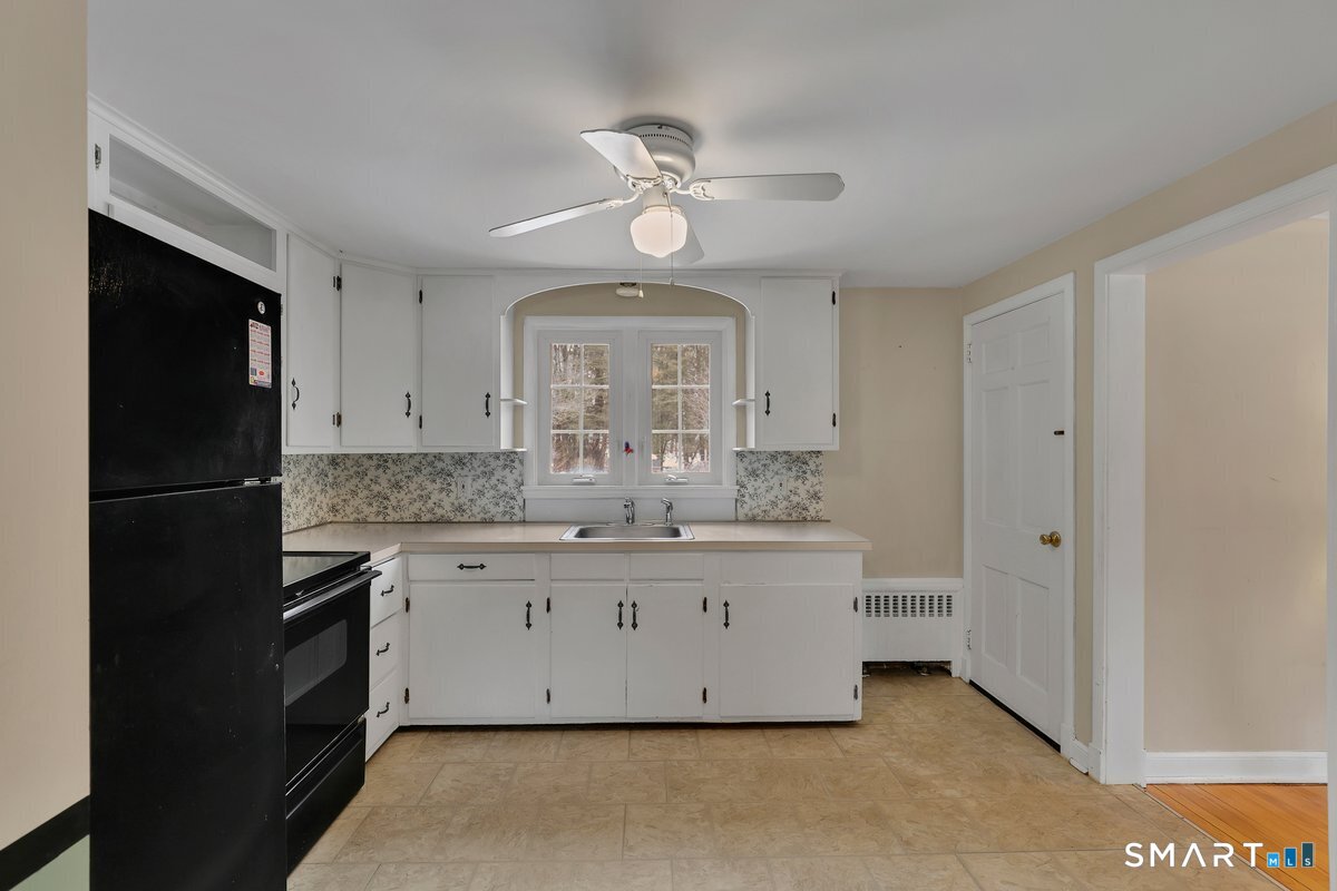 281 Hills Street East Hartford CT 06118