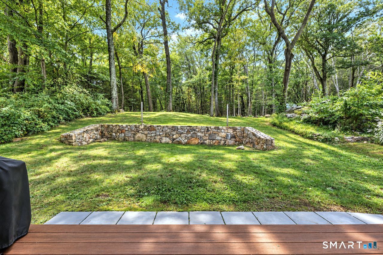 105 Old Dike Road Trumbull CT 06611