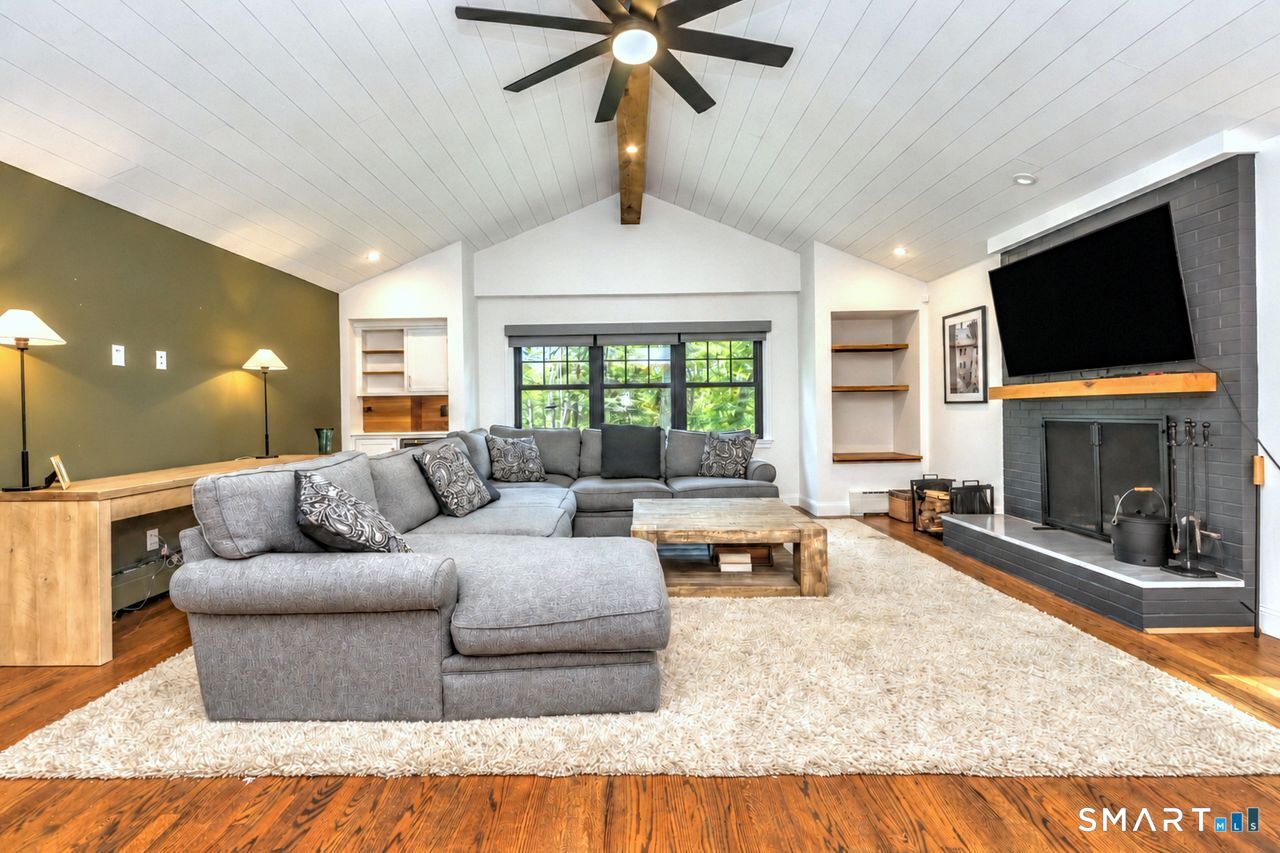 105 Old Dike Road Trumbull CT 06611