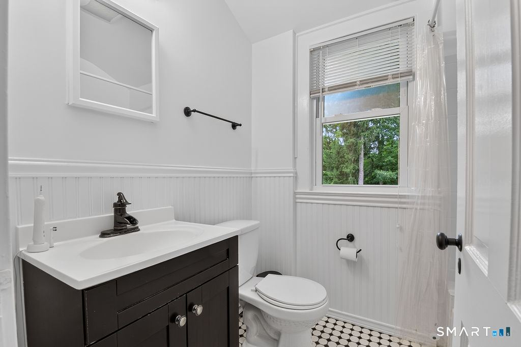 888 Racebrook Road Orange CT 06477