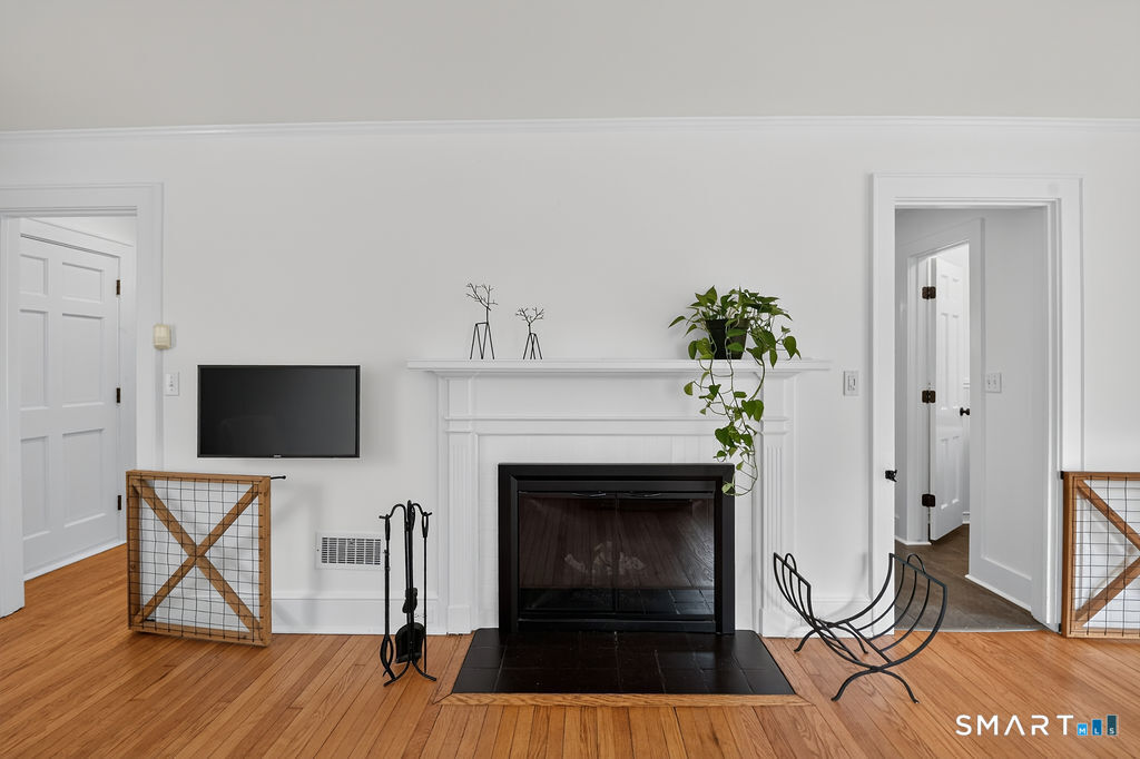 888 Racebrook Road Orange CT 06477