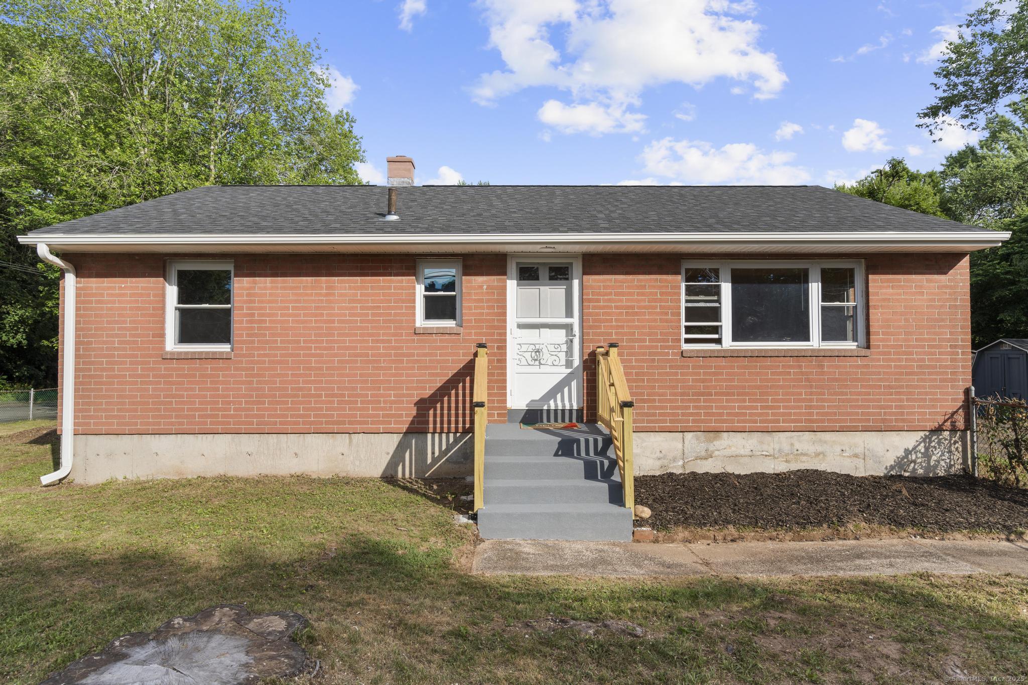 8 Peacock Drive Meriden CT 06451