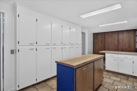 333 Mansfield Road North Haven CT 06473