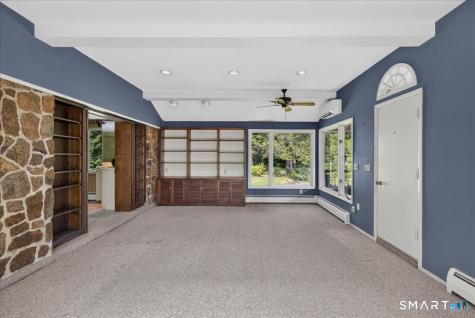 333 Mansfield Road North Haven CT 06473