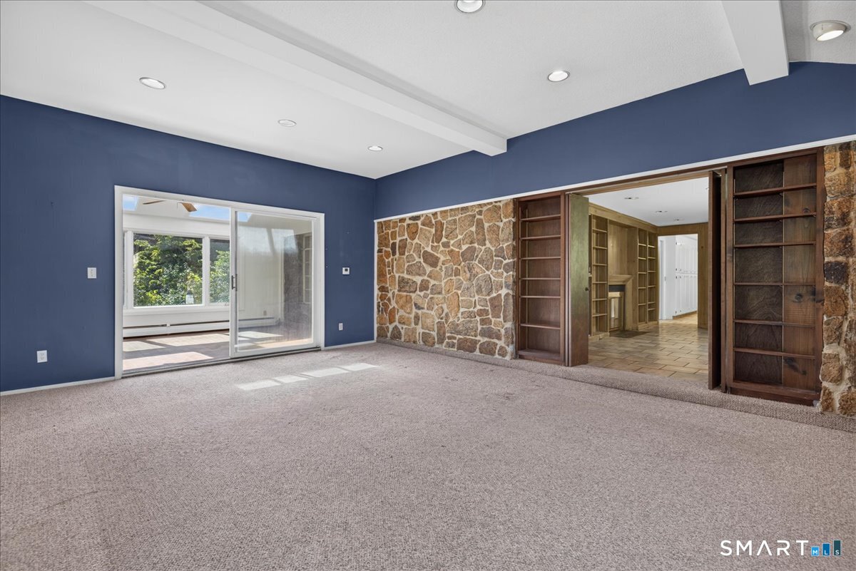333 Mansfield Road North Haven CT 06473