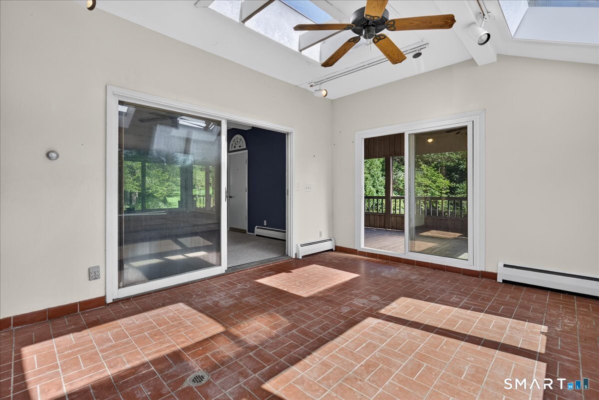 333 Mansfield Road North Haven CT 06473