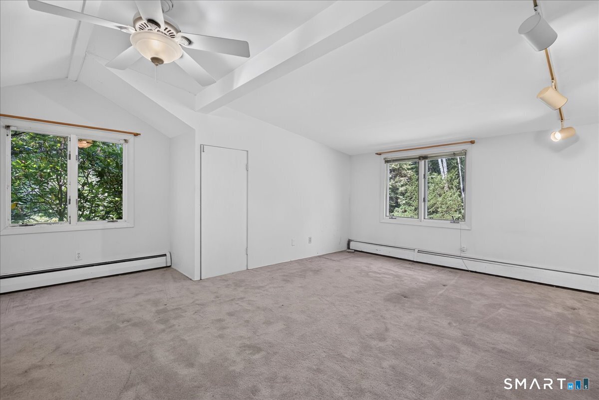 333 Mansfield Road North Haven CT 06473